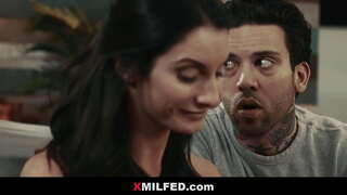 Жена и детектив - извращенец - XMILFED.com