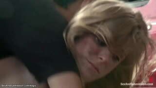 Sexy fotosini tinga Pax terapevt da u uchrashdi jinni mexanik Tommy to&#039;pponcha tashrif lekin uning u overcuers va katta xo&#039;roz bilan fucks uning barcha do&#039;kon ustidan