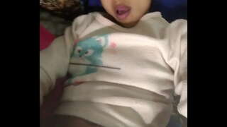 Niara آپ کی آنکھوں رولنگ