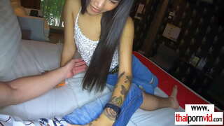 پتلی شوکیا ایشیائی slut استعمال کیا جاتا ہے کے پیچھے سے ایک BWC کی طرف سے