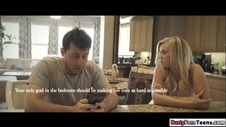 Бейли обожать блондинкаос, со лек кылъёсыз куке трахать