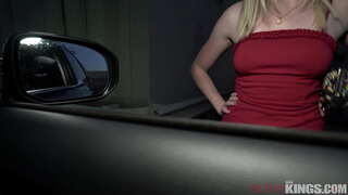 Jalan Walker Bakal dijemput Ku 2 Horny Guys jeung Nyokot Gedé Dick